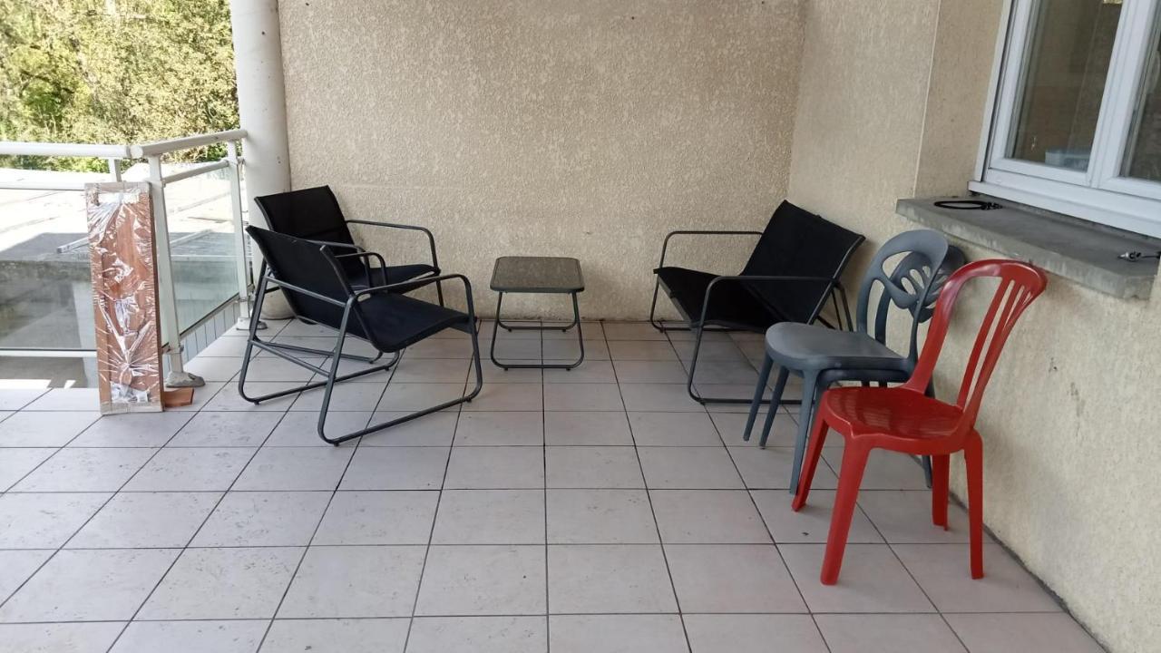 Appartement Dans Notre Maison Domessin Exterior foto