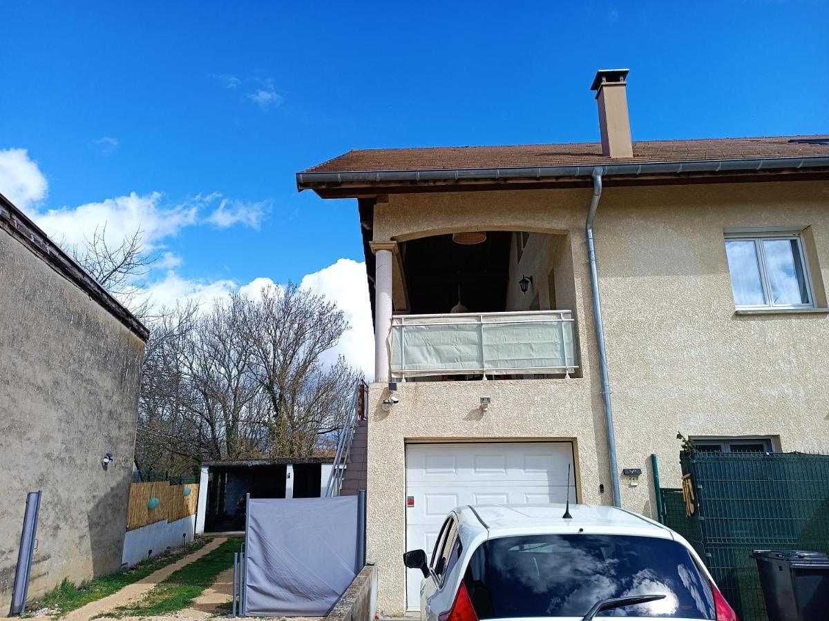 Appartement Dans Notre Maison Domessin Exterior foto